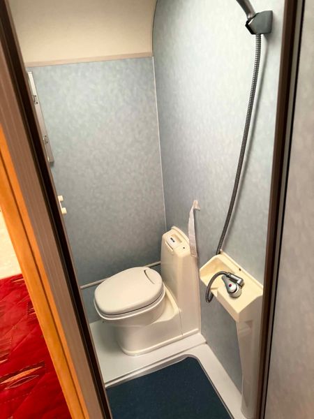 ✨STUNNING SPRITE FIREBRAND 4 BERTH FIXED BED✨ 388285902