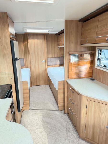 ✨IMMACULATE 2018 BAILEY UNICORN CODOBRA 4 BERTH✨ 388286133