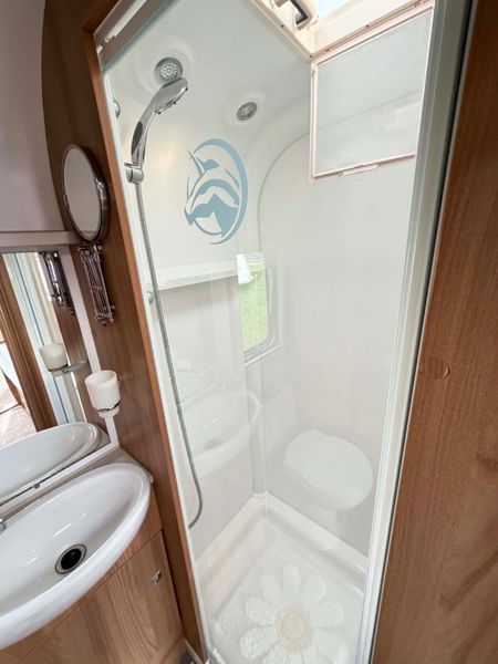 ✨IMMACULATE 2018 BAILEY UNICORN CODOBRA 4 BERTH✨ 388286135