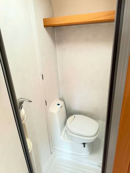 ✨STUNNING SWIFT OAKMERE 4 BERTH FIXED BED✨ 388286425