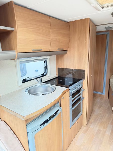 ✨STUNNING SWIFT OAKMERE 4 BERTH FIXED BED✨ 388286433