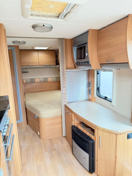 ✨STUNNING SWIFT OAKMERE 4 BERTH FIXED BED✨ 388286434