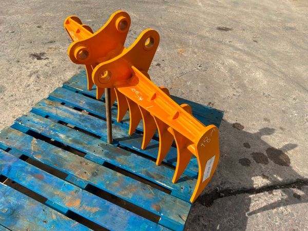 UNUSED 38" LAWN / STONE  RAKE......40mm PIN.....19 388299886