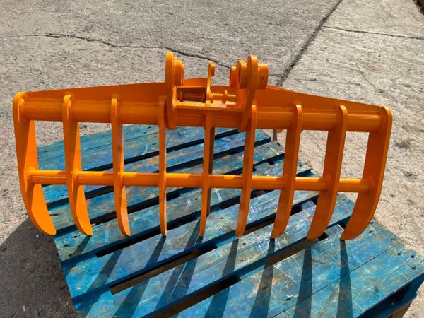 UNUSED 38" LAWN / STONE  RAKE......40mm PIN.....19 388299893