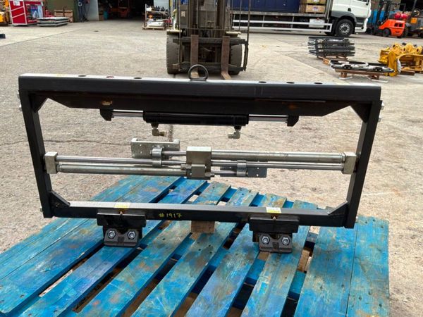 UNUSED FORK POSITIONER 20" CARRIAGE........1917 388299825