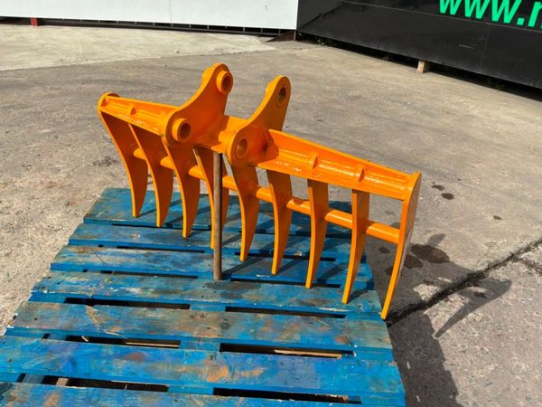 UNUSED 38" LAWN / STONE  RAKE......40mm PIN.....19 388299900