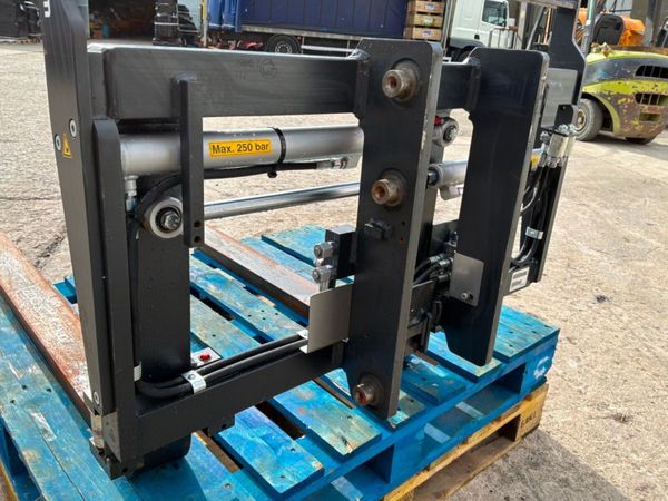 UNUSED ELM FORK POSITIONER CARRIAGE....3537. 388205041