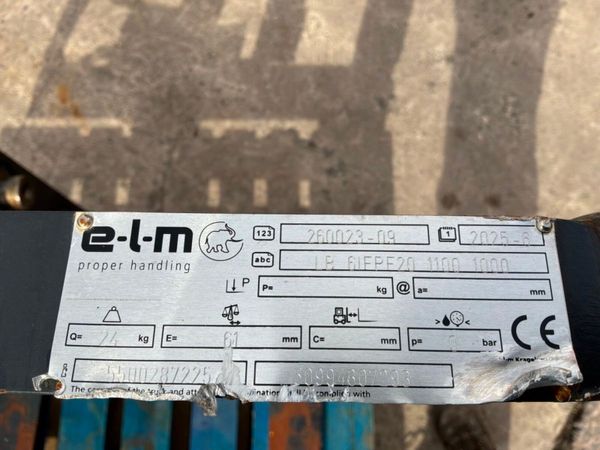 UNUSED ELM FORK POSITIONER CARRIAGE....3537. 388205028