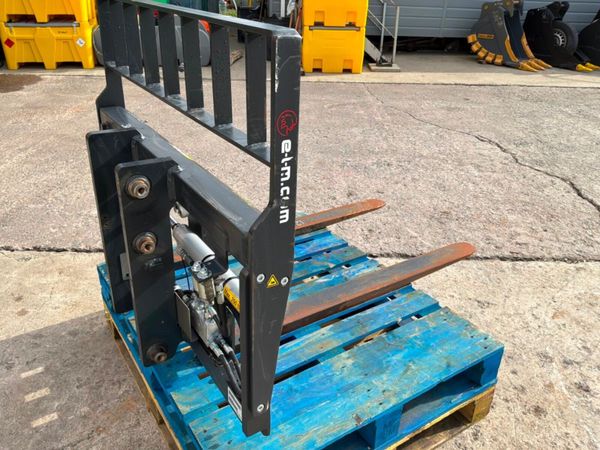 UNUSED ELM FORK POSITIONER CARRIAGE....3537. 388205035