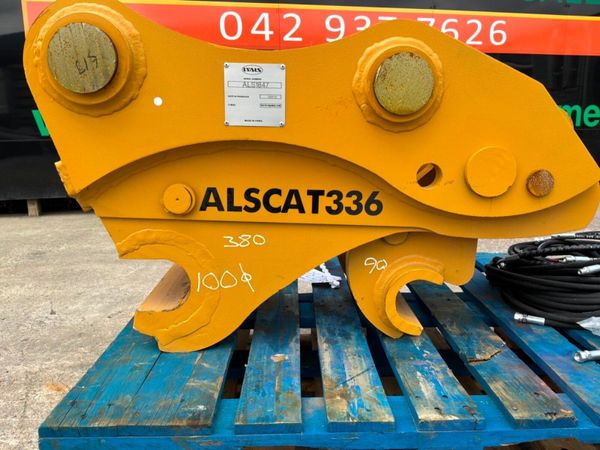 UNUSED HYDRAULIC HITCH...100/90mm PINS....2236. 388226300