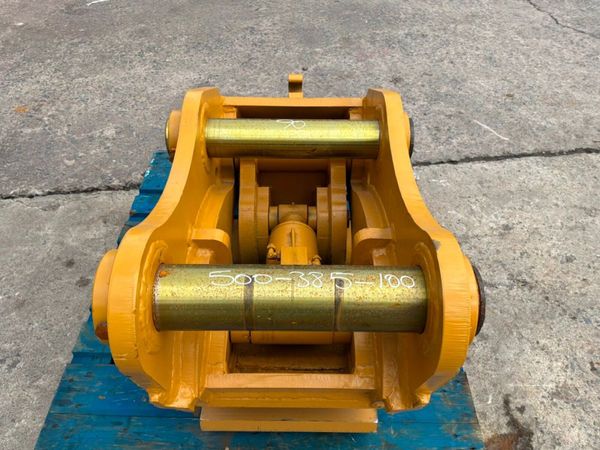 UNUSED HYDRAULIC HITCH...100/90mm PINS....2236. 388226311