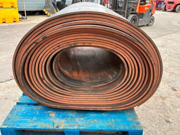 43" x 18mm RUBBER CONVEYOR MATTING......1323d. 388231837