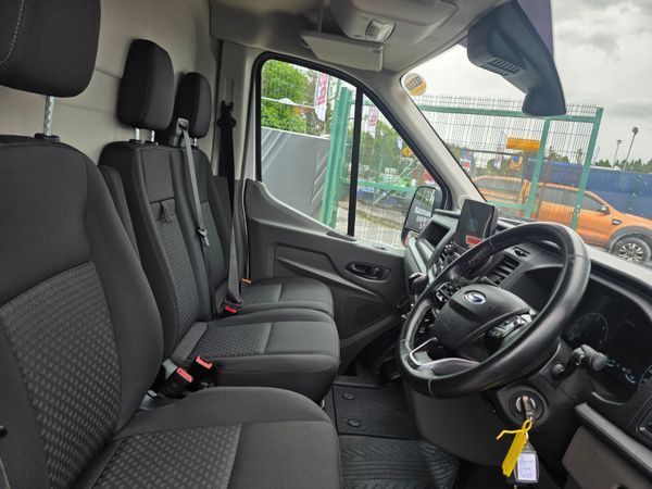 Ford Transit Highroof 2021 388233322