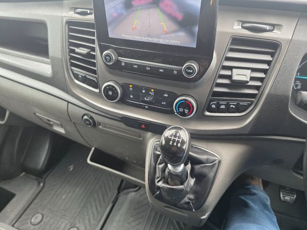 Ford Transit Highroof 2021 388233327