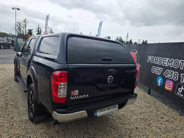 Nissan Navara 2021 388233410