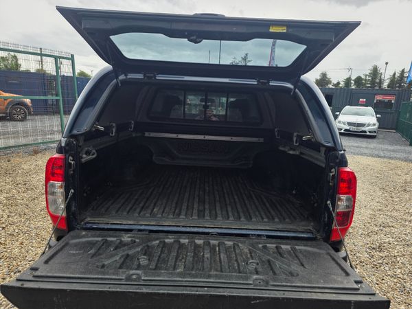 Nissan Navara 2021 388233422