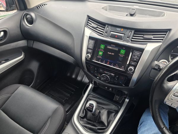 Nissan Navara 2021 388233425