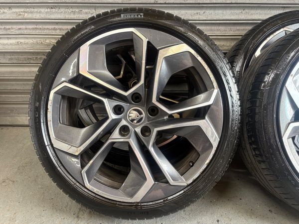 19” Skoda Octavia VRS Alloys 388356751