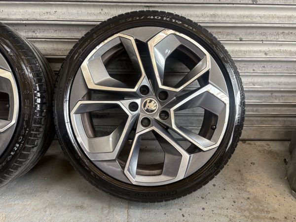 19” Skoda Octavia VRS Alloys 388356752