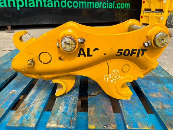 UNUSED HYDRAULIC Q/HITCH......50mm PINS.......2242 388308839
