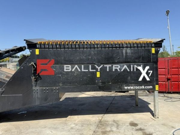 Roco X7T 3 Deck Screener (Low Hours) 388455343