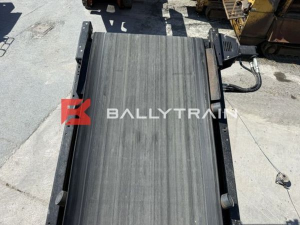 Roco X7T 3 Deck Screener (Low Hours) 388455373