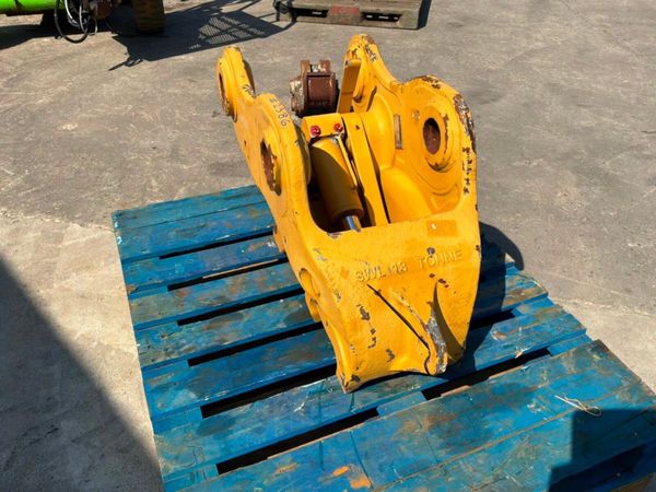 UNUSED MILLER QUICK HITCH....70mm PINS......2386. 388464505