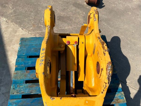 UNUSED MILLER QUICK HITCH....70mm PINS......2386. 388464509