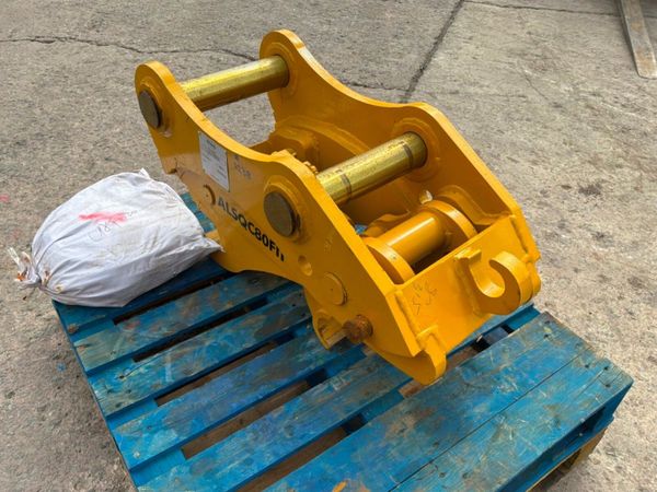 UNUSED HYDRAULIC Q/HITCH.....80mm PINS......2238. 388424753