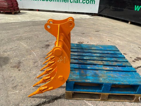 UNUSED 48" LAWN / STONE RAKE.....45mm....1945-2. 388424706