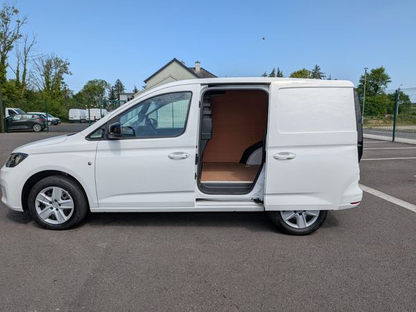 Volkswagen Caddy 2022 388426563