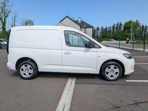 Volkswagen Caddy 2022 388426758