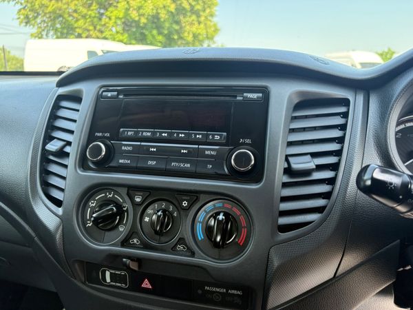 Mitsubishi L200 388594582