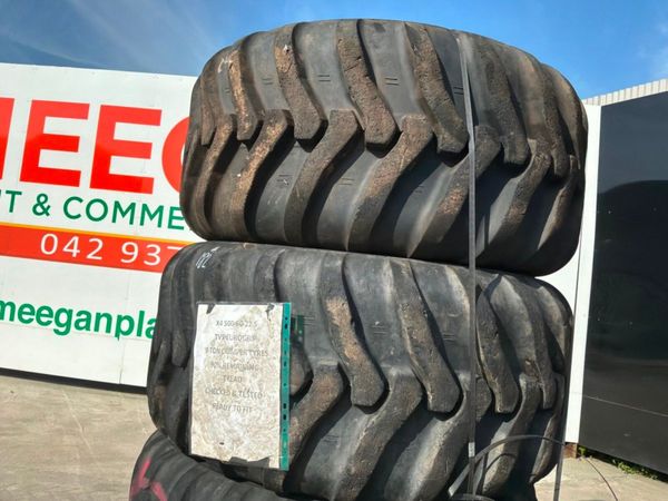 22.5 PART WORN DUMPER / TRAILER TYRES....1820. 388595554