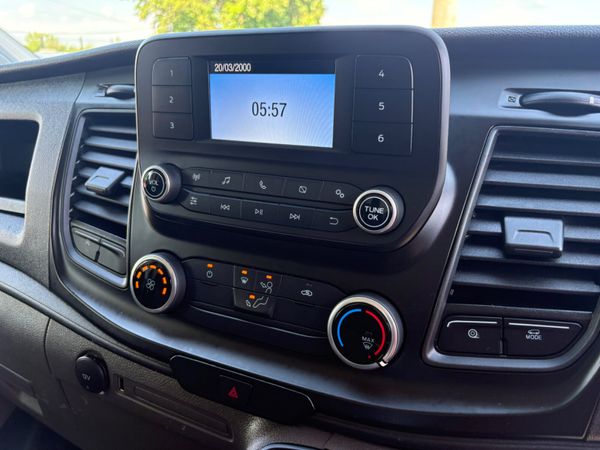 Ford Transit Custom LWB 388595958