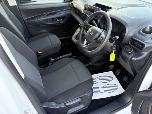Vauxhall Combo 388596243