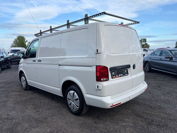 Volkswagen Transporter 388597396