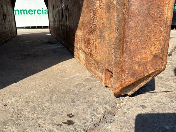 4.0mts x 2.0mts TRENCH /  DRAG BOX..........4062. 388502702