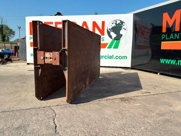 4.0mts x 2.0mts TRENCH /  DRAG BOX..........4062. 388502714