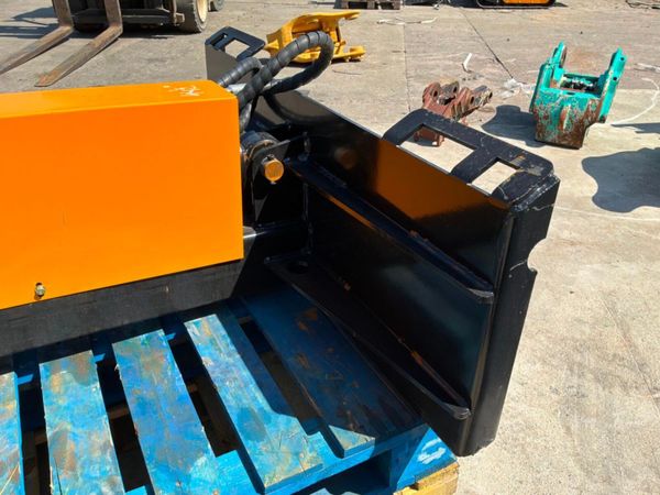UNUSED SKID STEER LOG SPLITTER........2118d. 388502731