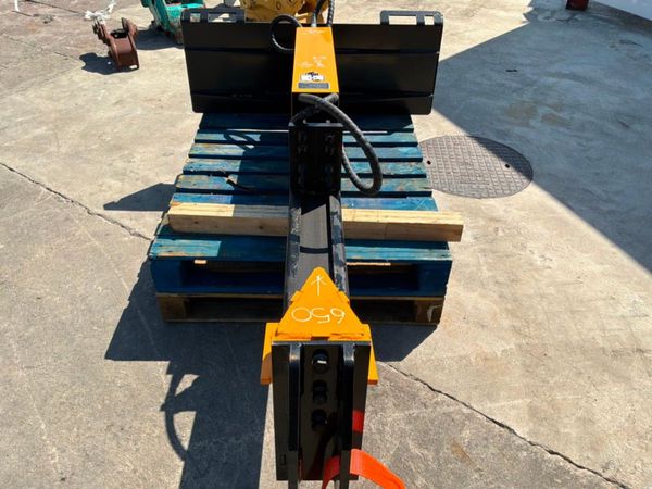 UNUSED SKID STEER LOG SPLITTER........2118d. 388502734