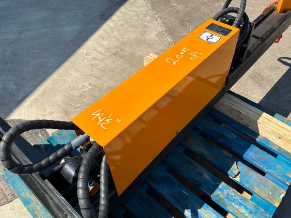 UNUSED SKID STEER LOG SPLITTER........2118d. 388502735