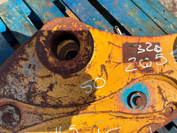 HYDRAULIC QUICK HITCH......50mm PINS.......2166. 388508058