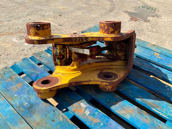 HYDRAULIC QUICK HITCH......50mm PINS.......2166. 388508065