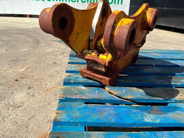 HYDRAULIC QUICK HITCH......50mm PINS.......2166. 388508068