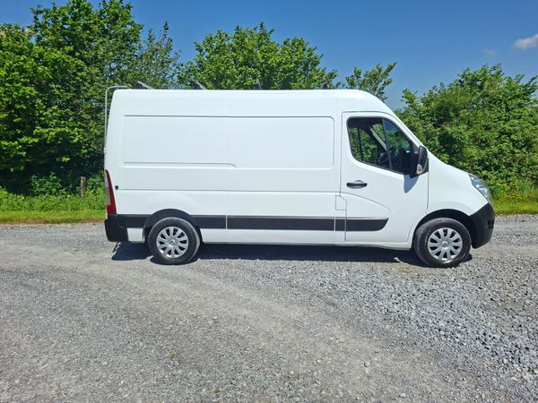 Renault Master 182 2.3 DCI MWB Excellent Condition 388512737