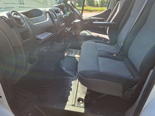 Renault Master 182 2.3 DCI MWB Excellent Condition 388512952