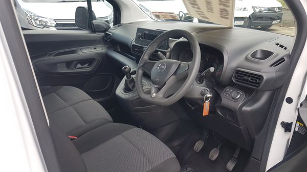 Opel Combo MAXI 212D AS NEW VAT INVOICE 388515159