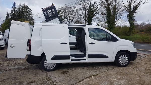 Opel Combo MAXI 212D AS NEW VAT INVOICE 388515172