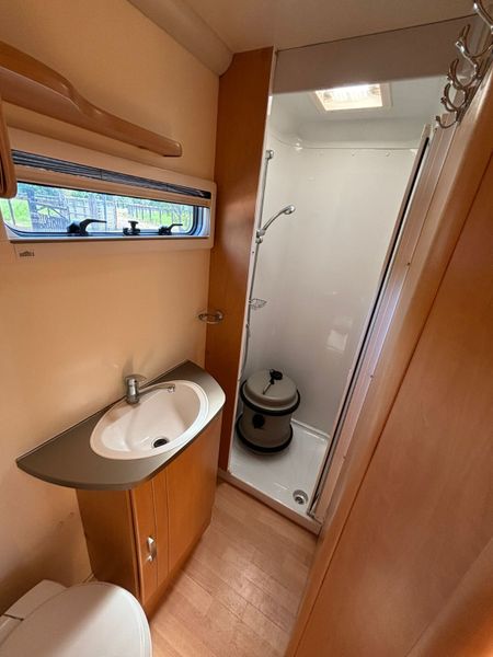 Bailey Olympus 4 berth fixed bed caravan 388525562